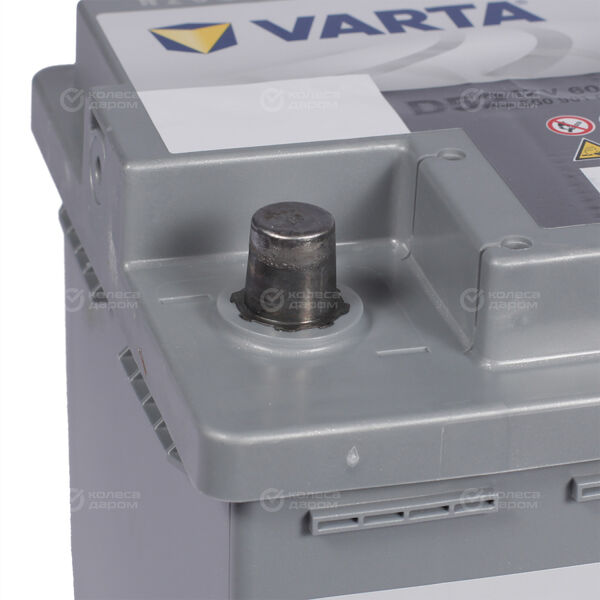 Автомобильный аккумулятор Varta AGM 560 901 068 60 Ач обратная полярность L2 в Тюмени