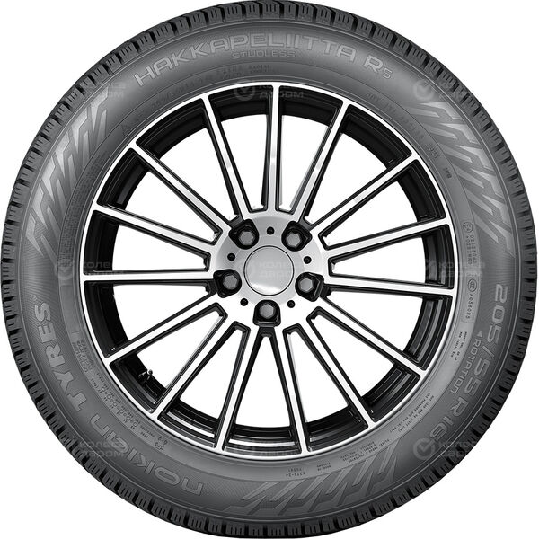 Шина Nokian Tyres Hakkapeliitta R5 Run Flat 225/50 R17 94R в Зиме