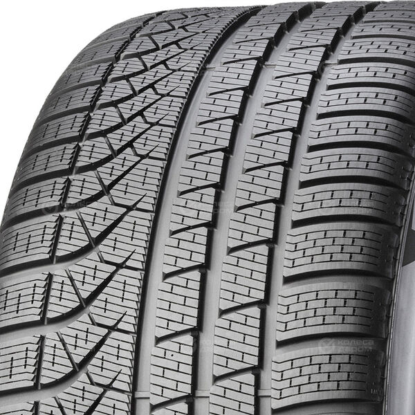 Шина Pirelli P ZERO Winter 255/45 R19 104V (омологация) в Котласе