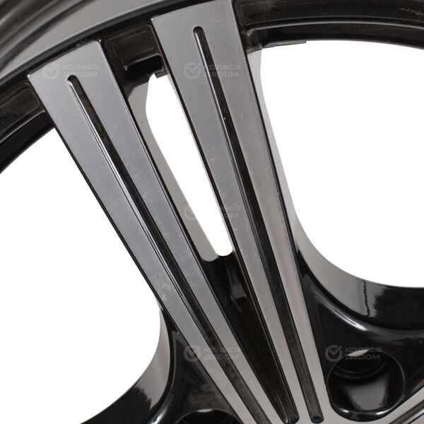 Колесный диск X-trike X112  6.5xR16 5x100 ET45 DIA67.1 (уценка) черный глянцевый с полированной лицевой поверхностью в Орске